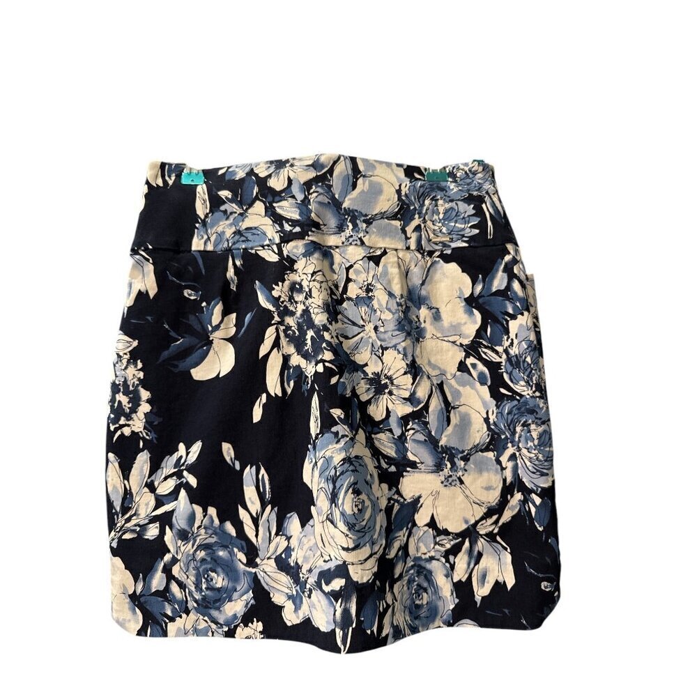 SC & CO Rayon/Nylon Navy Blue Floral Skort Size Small with Pockets Pre-Owned EUC
